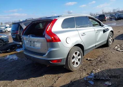 2011 Volvo Xc60 3.2 from USA, damaged, VIN YV4952DZ5B2217951